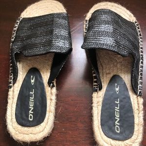 O’Neil Sandals